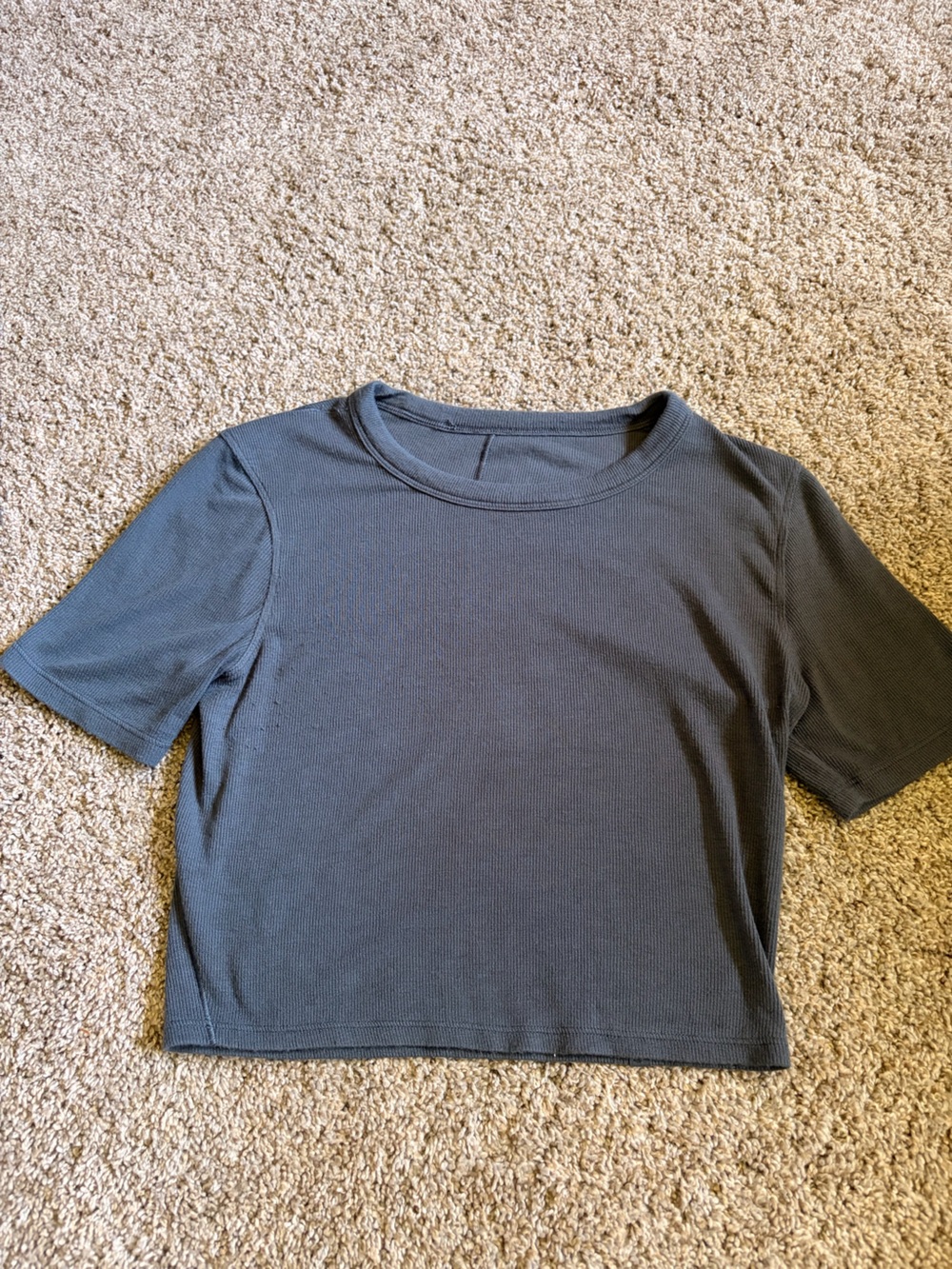 Lululemon crop top